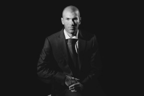 爱游戏电竞官方网站-中超球队联赛中段表现稳定性对比，中超联赛分析